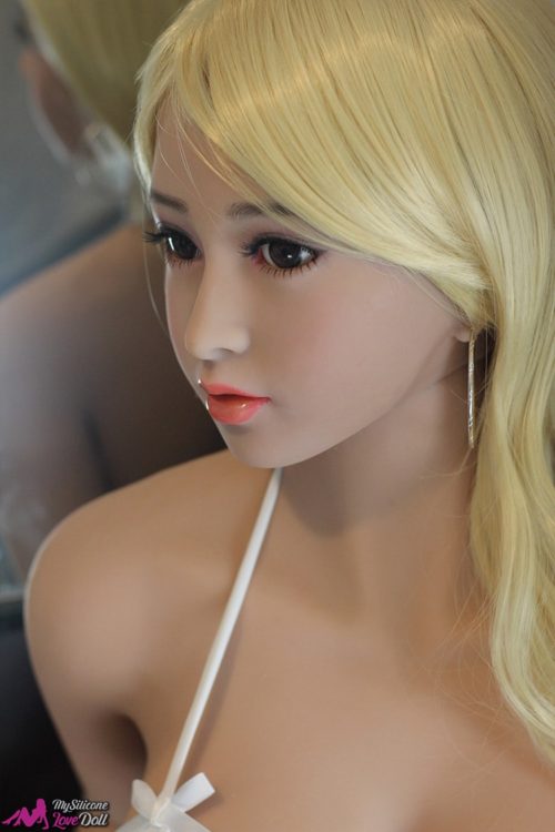 Ashley Doll Anal Porn Star Blonde - Fuck Doll Blonde Ashey, the archetype of Fuck Dolls
